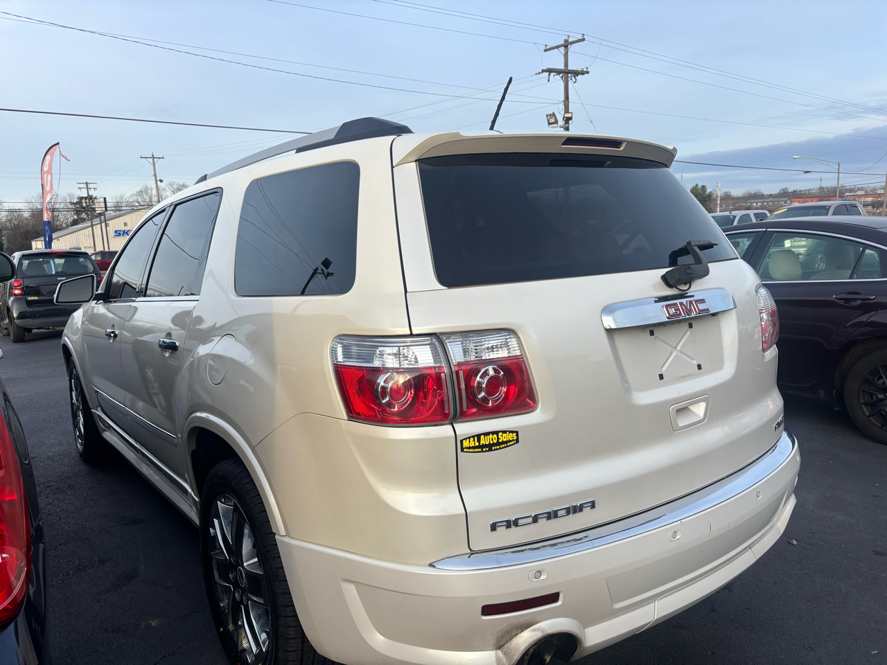 GMC Acadia AWD 4dr Denali 2011