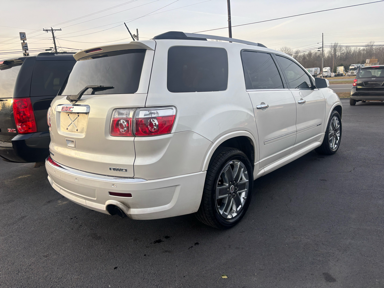 GMC Acadia AWD 4dr Denali 2011