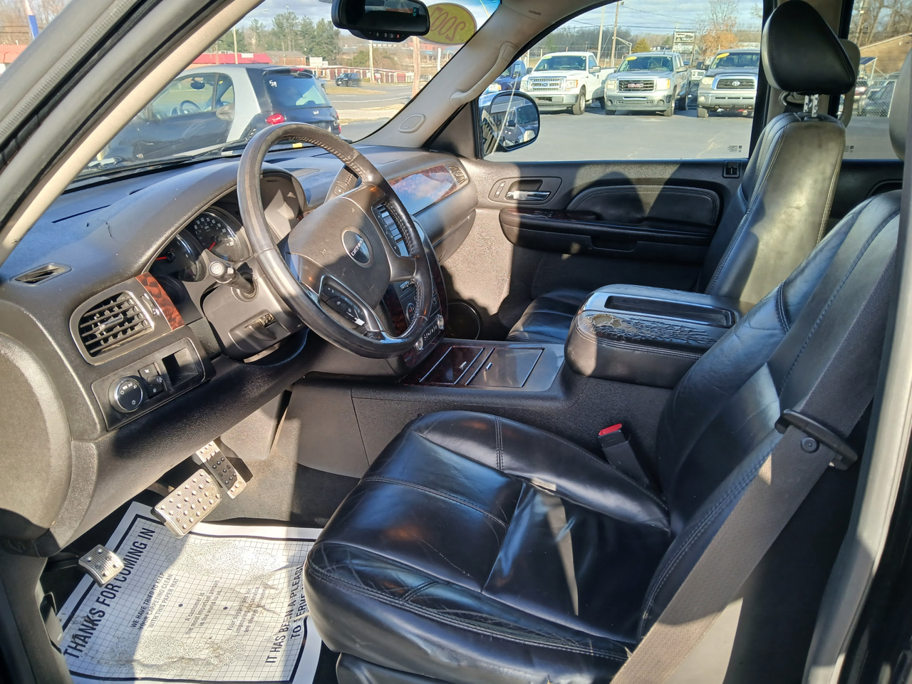 GMC Yukon Denali AWD 4dr 2007