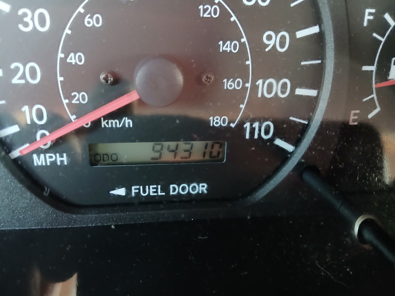 Toyota Sienna 5dr LE 2000