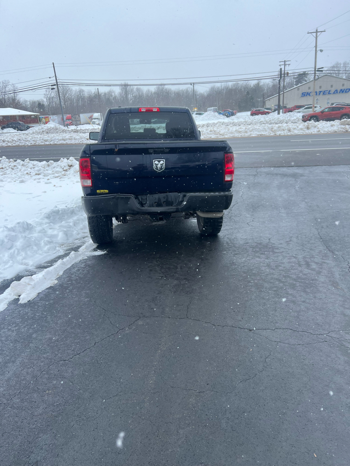 RAM 1500 2WD Quad Cab 140.5" Tradesman 2013