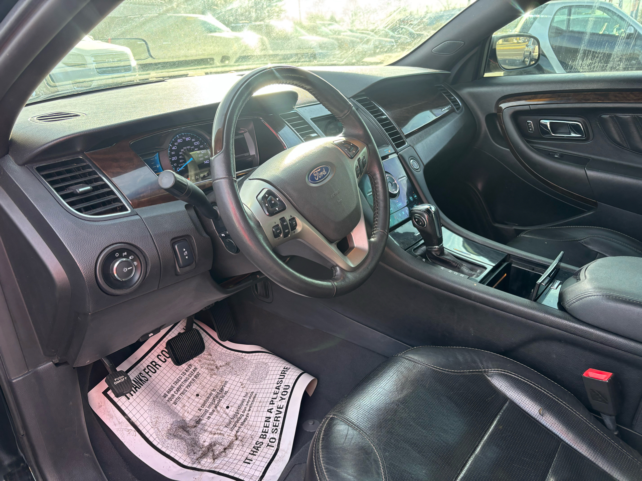 Ford Taurus Limited FWD 2018