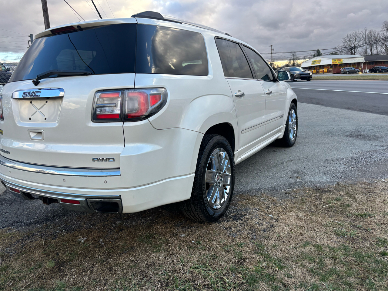 GMC Acadia AWD 4dr Denali 2013