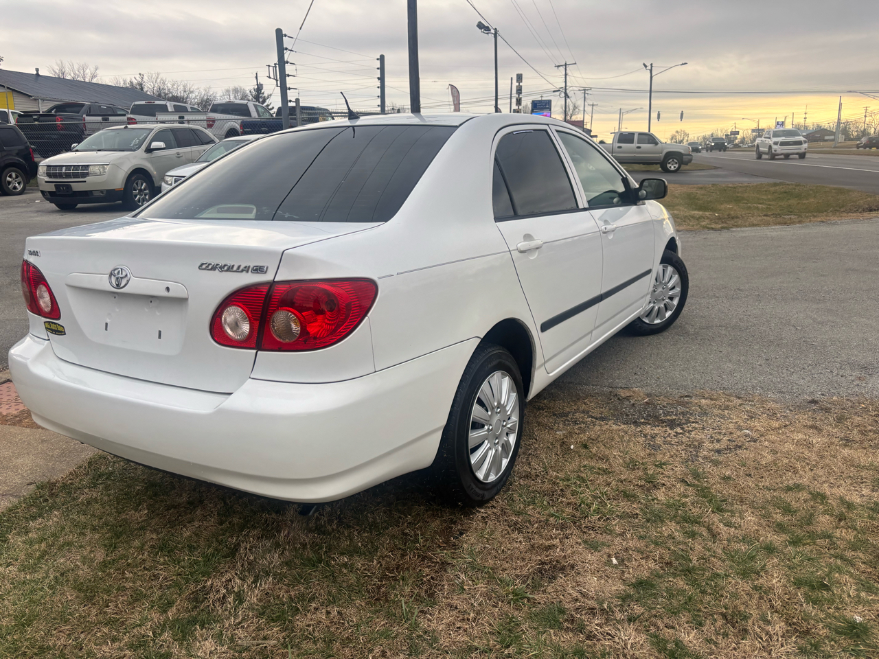Toyota Corolla 4dr Sdn CE Manual (Natl) 2006