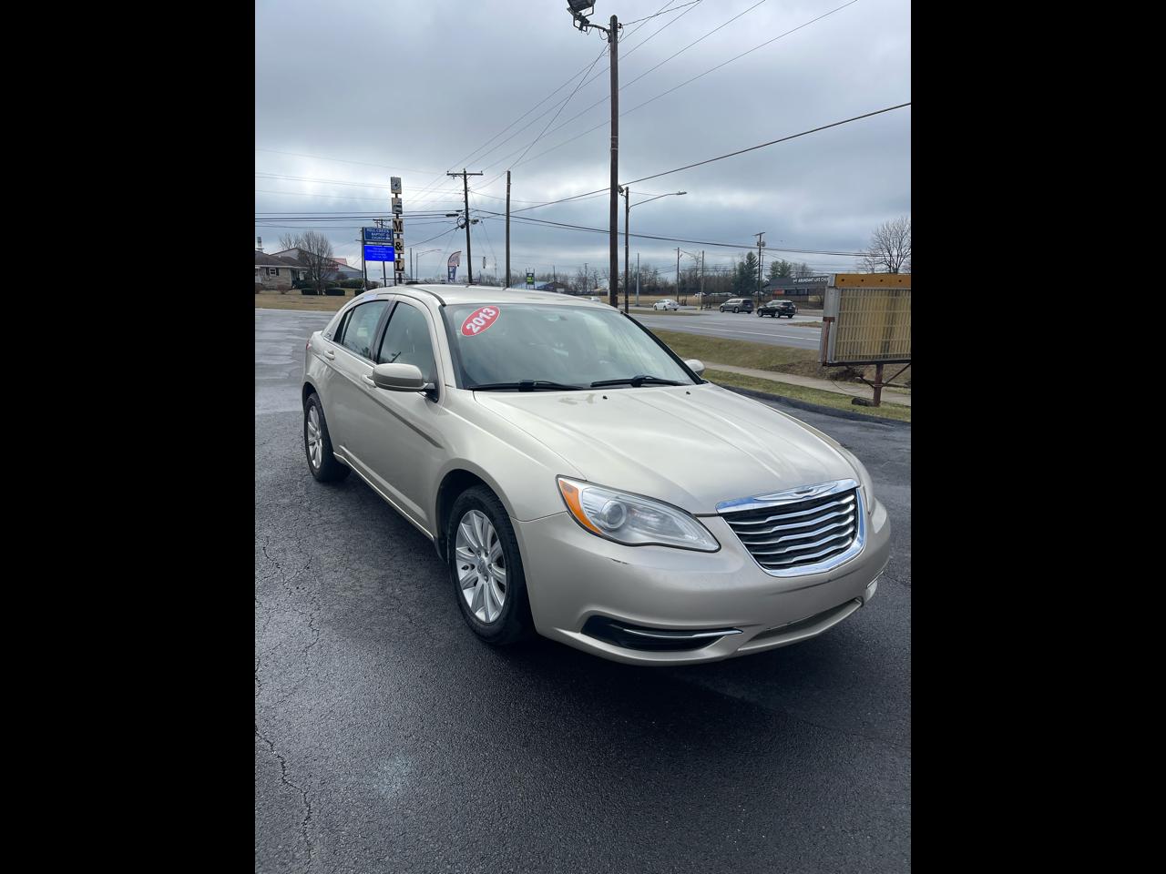 2013 Chrysler 200 4dr Sdn Touring