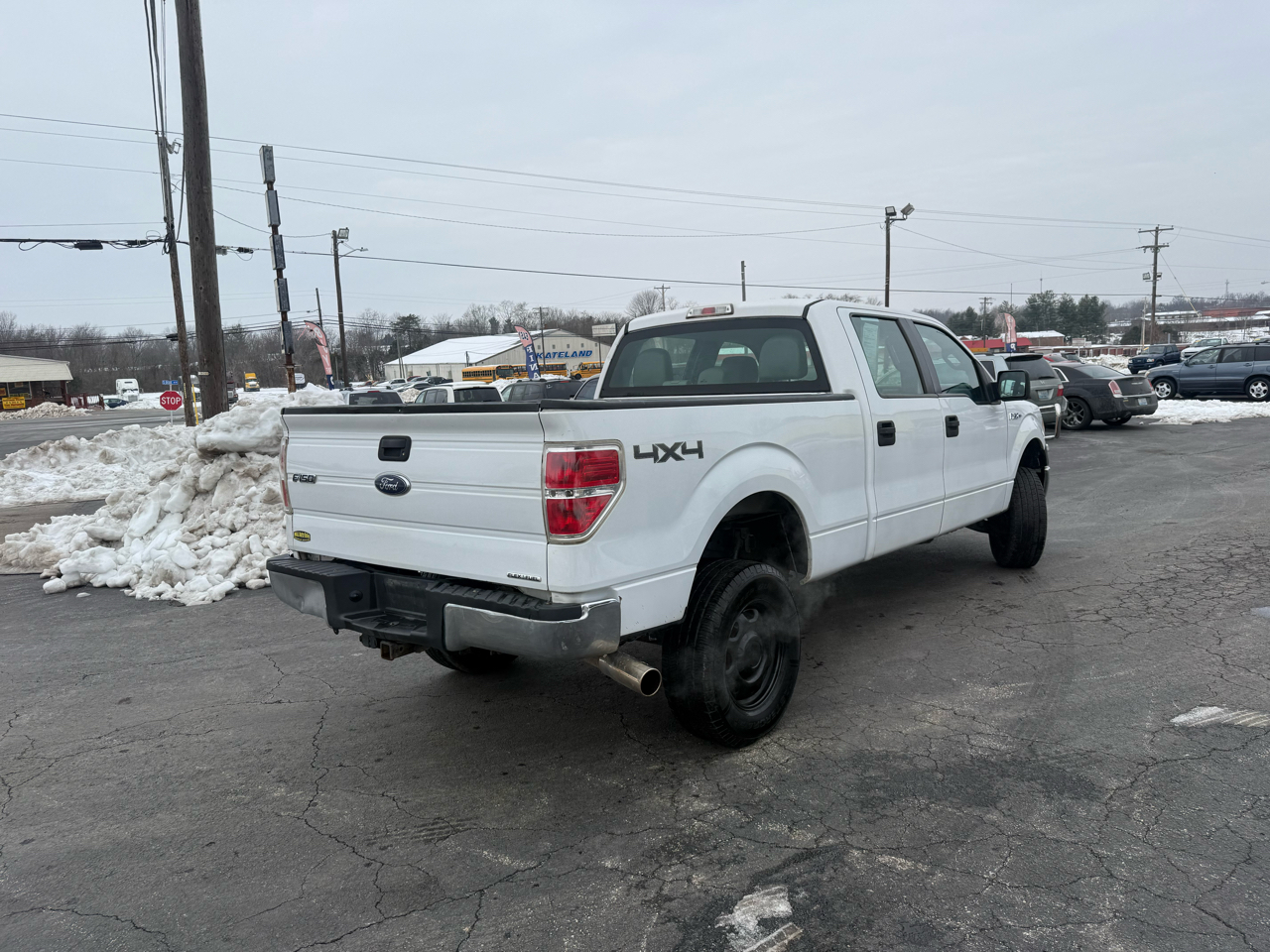 Ford F-150 4WD SuperCrew 145" XL 2014