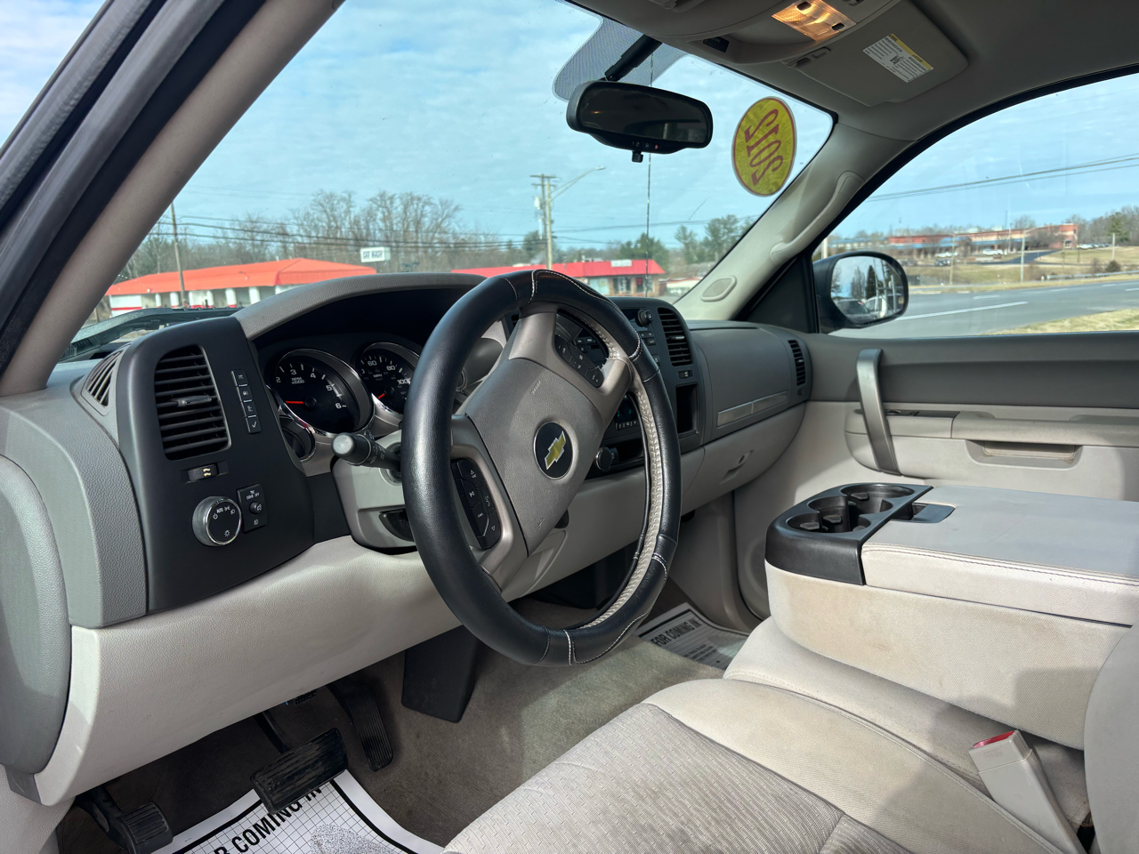 Chevrolet Silverado 1500 4WD Crew Cab 143.5" LT 2012