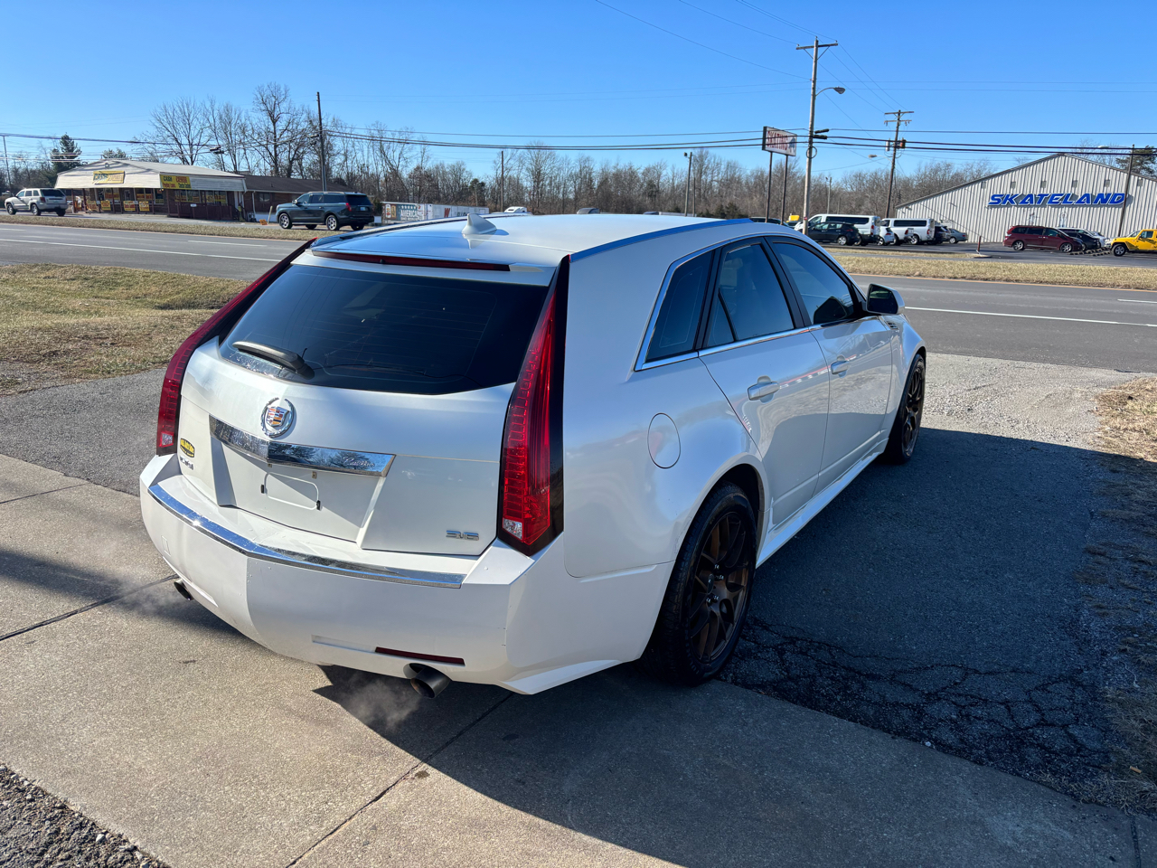 Cadillac CTS Wagon 5dr Wgn 3.6L Performance RWD 2010
