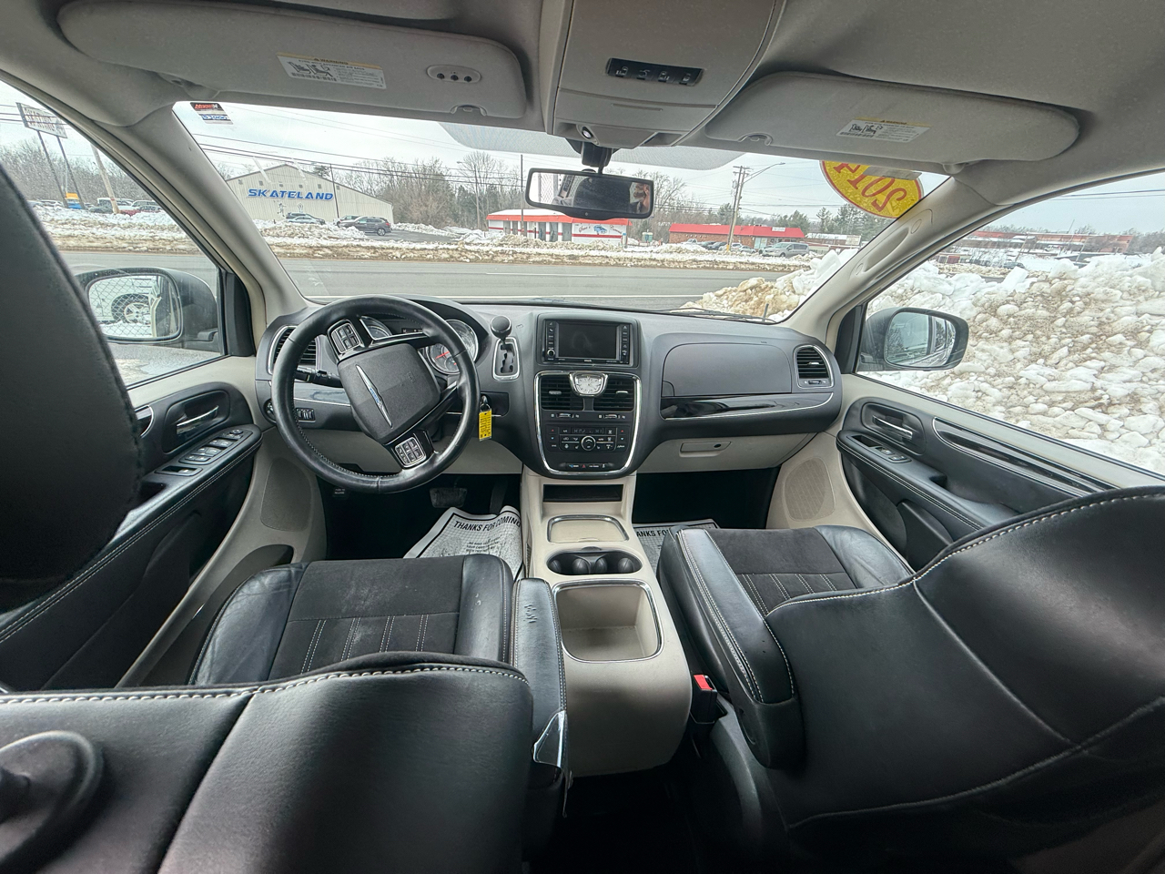 Chrysler Town & Country 4dr Wgn Touring-L 30th Anniversary 2014