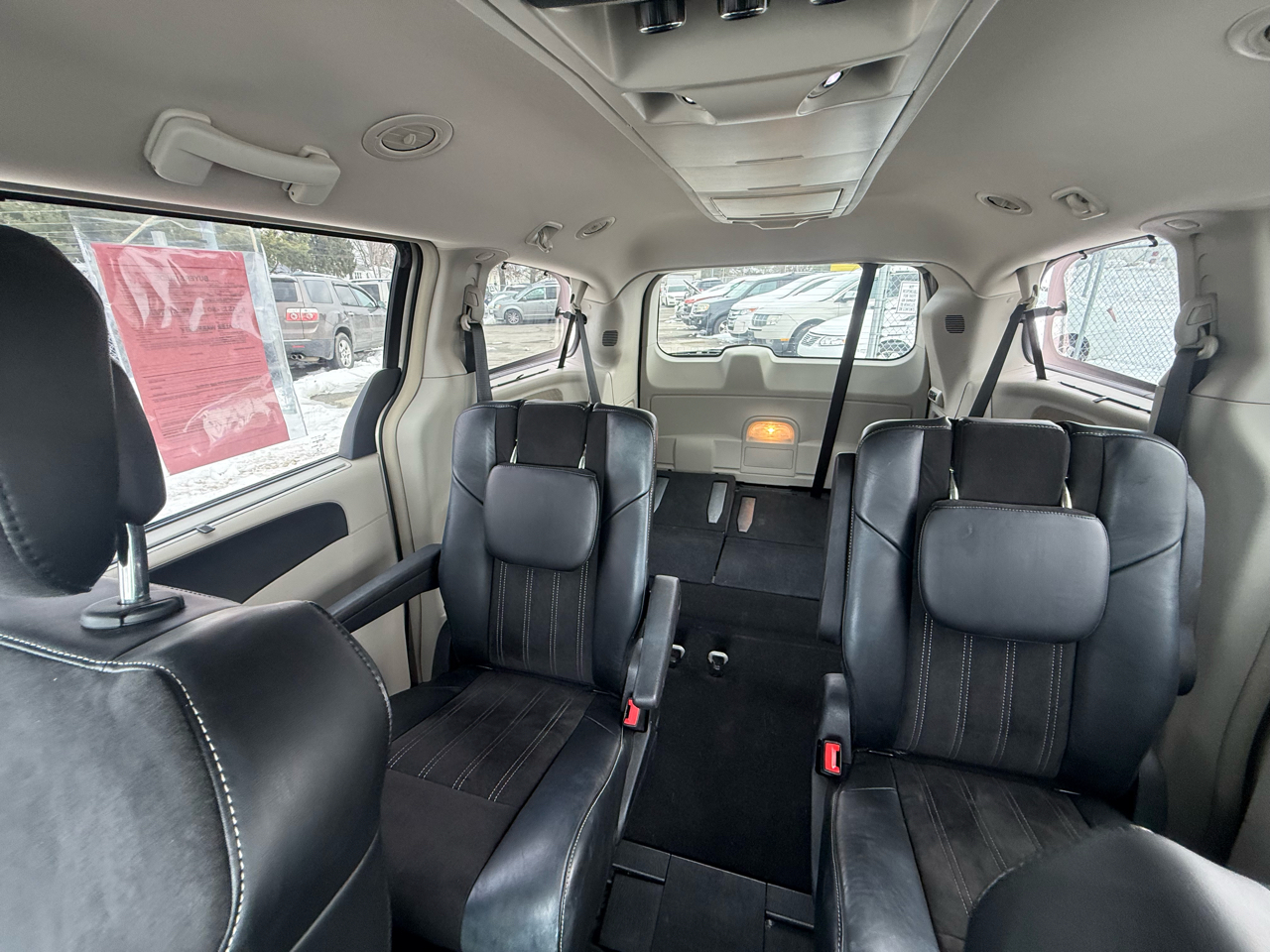 Chrysler Town & Country 4dr Wgn Touring-L 30th Anniversary 2014