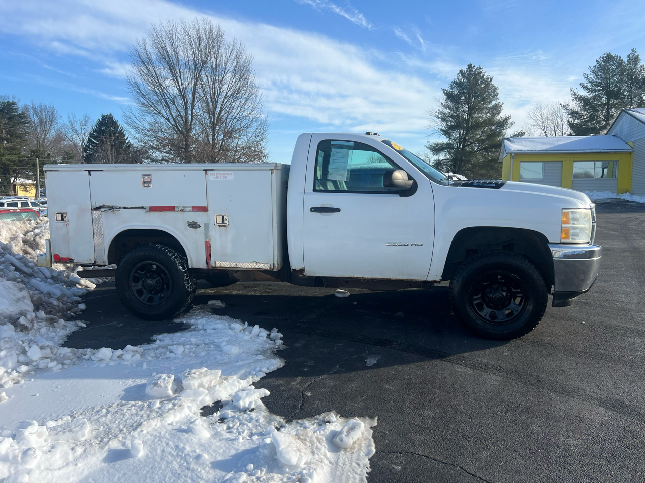 Chevrolet Silverado 2500HD 4WD Reg Cab 133.7" Work Truck 2012