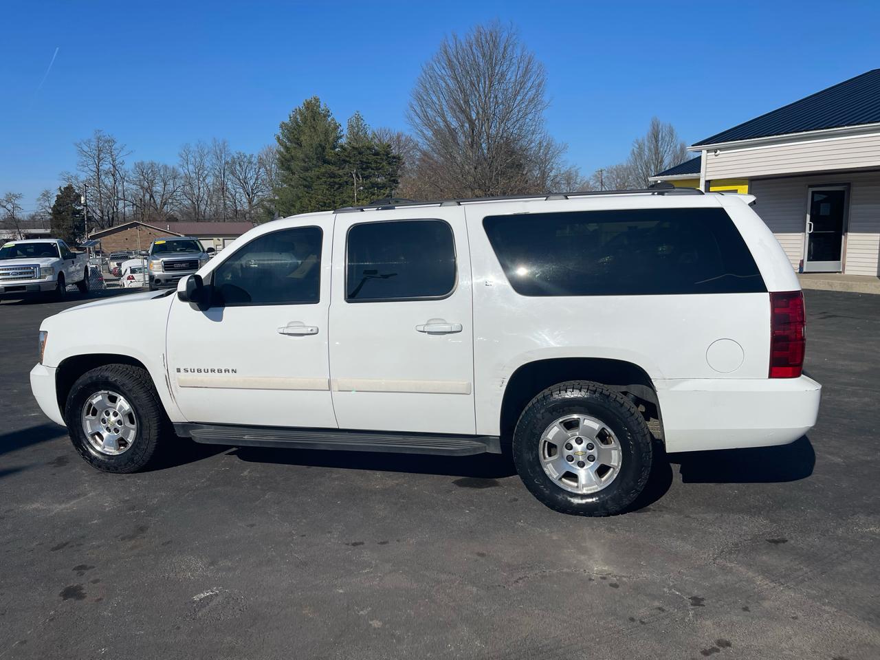 Chevrolet Suburban 4WD 4dr 1500 LT w/2LT 2009