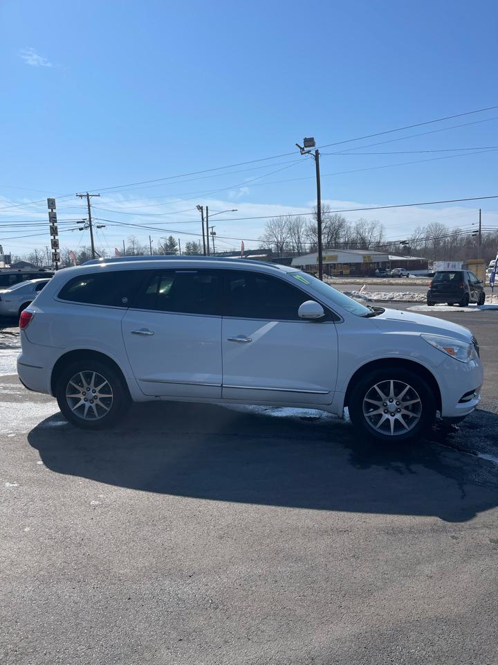 Buick Enclave FWD 4dr Leather 2017