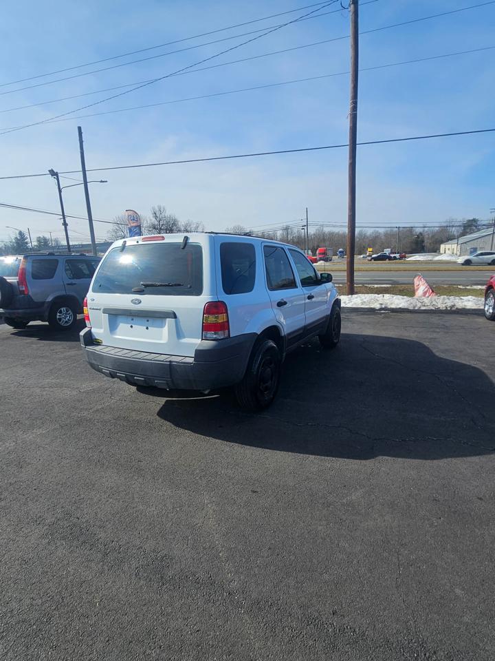 Ford Escape 4dr 2.3L XLS 2006