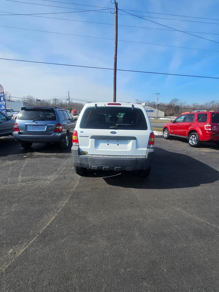 Ford Escape 4dr 2.3L XLS 2006