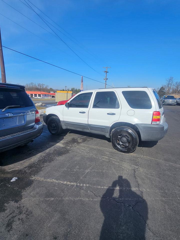 Ford Escape 4dr 2.3L XLS 2006