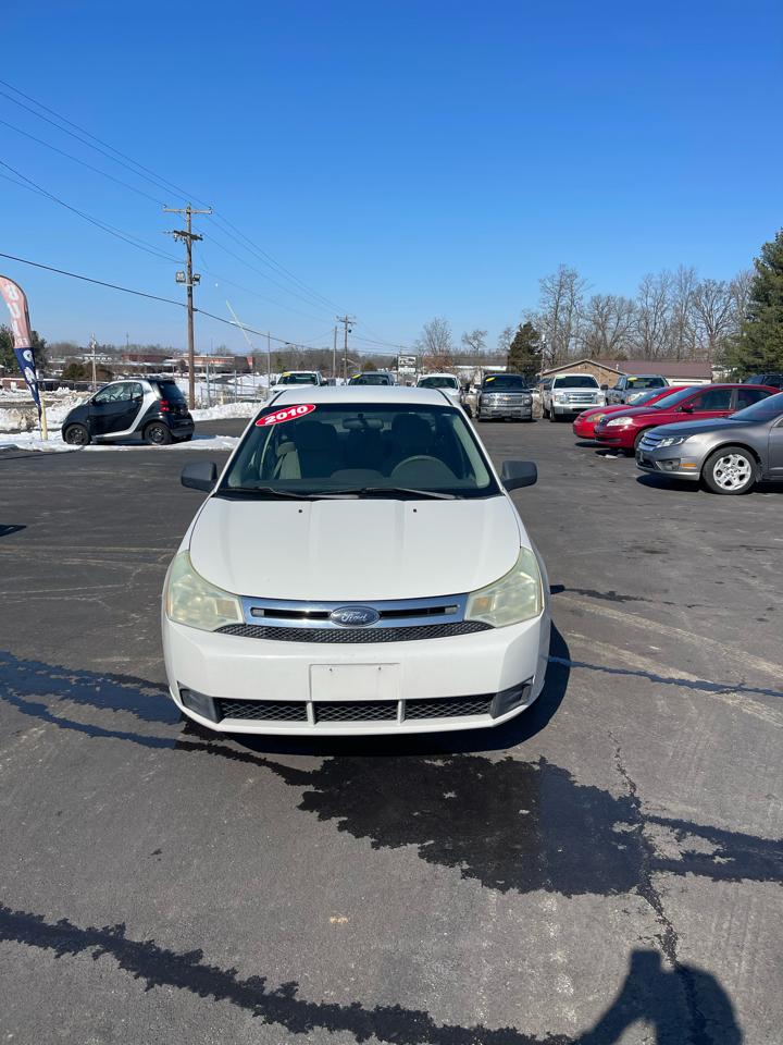 Ford Focus 4dr Sdn SE 2010