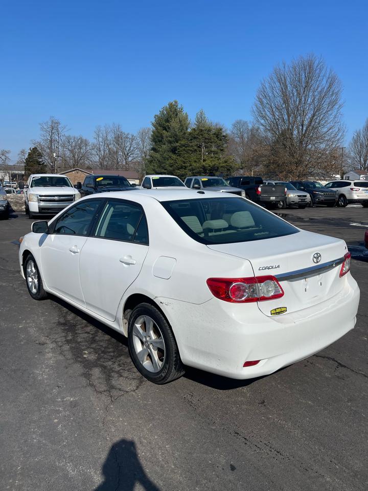 Toyota Corolla 4dr Sdn Man L (Natl) 2012