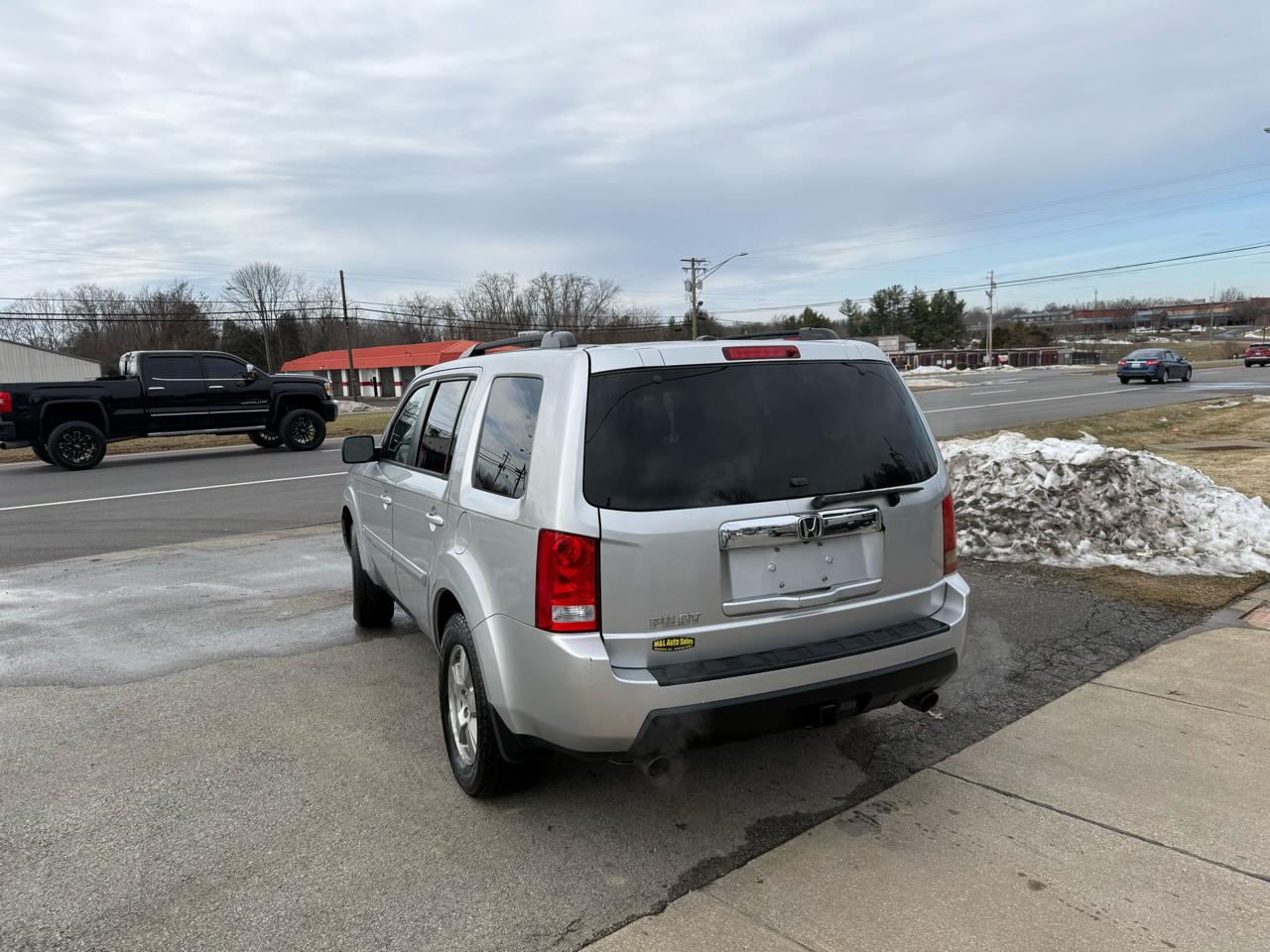 Honda Pilot 2WD 4dr EX-L w/Navi 2011