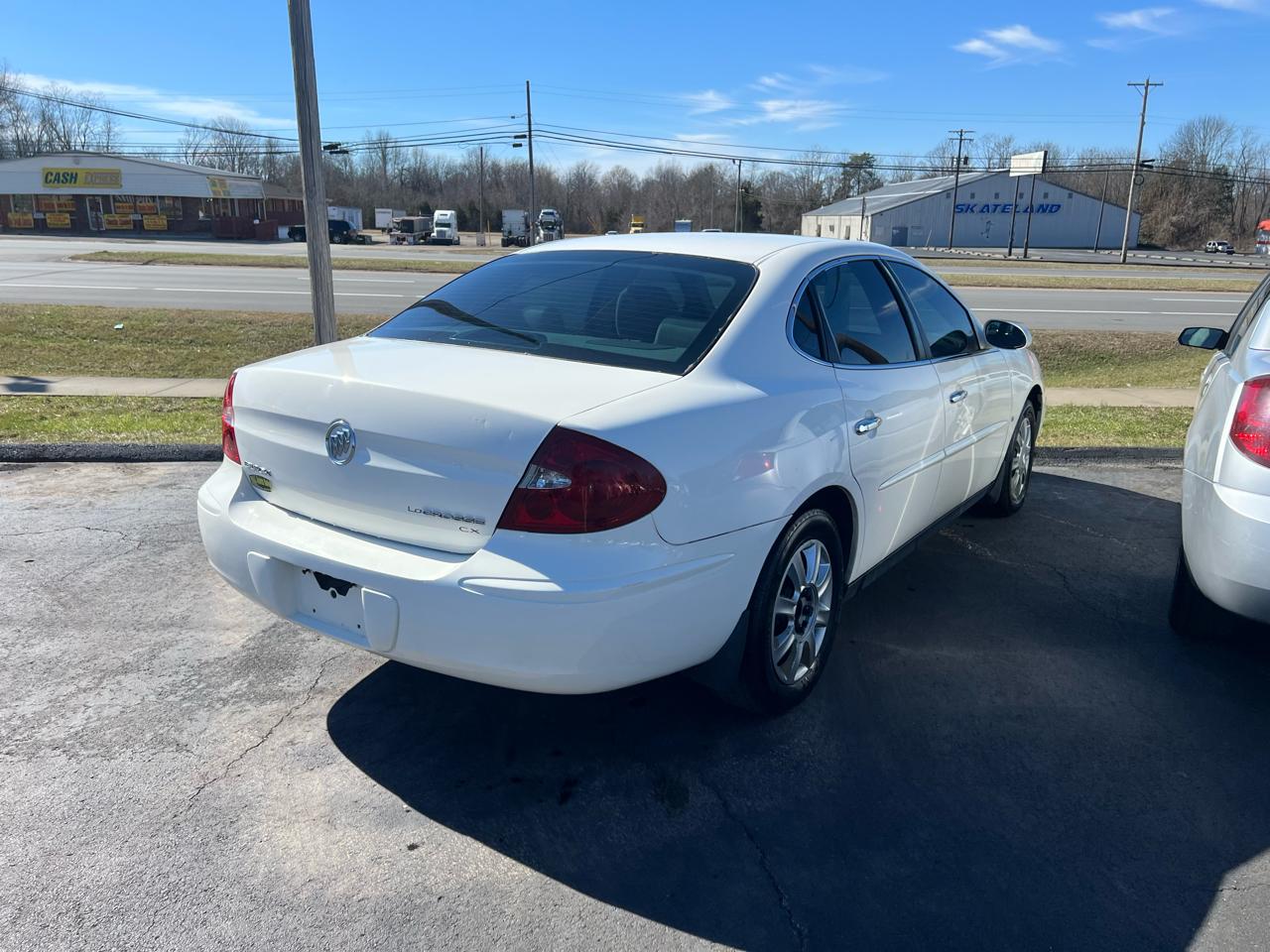 Buick LaCrosse 4dr Sdn CX 2007