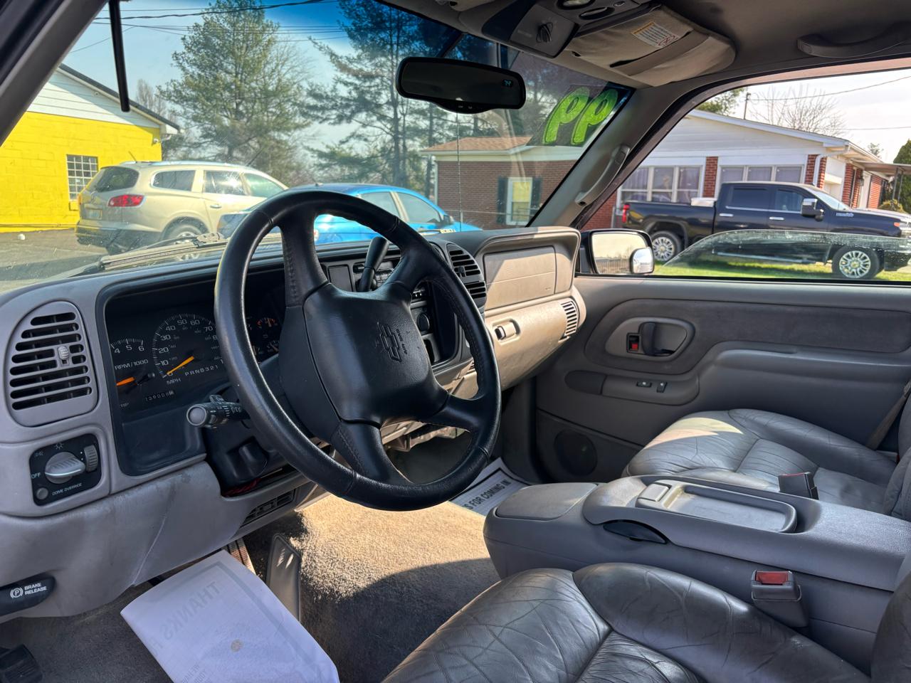 Chevrolet Tahoe 4dr 4WD Z71 1999