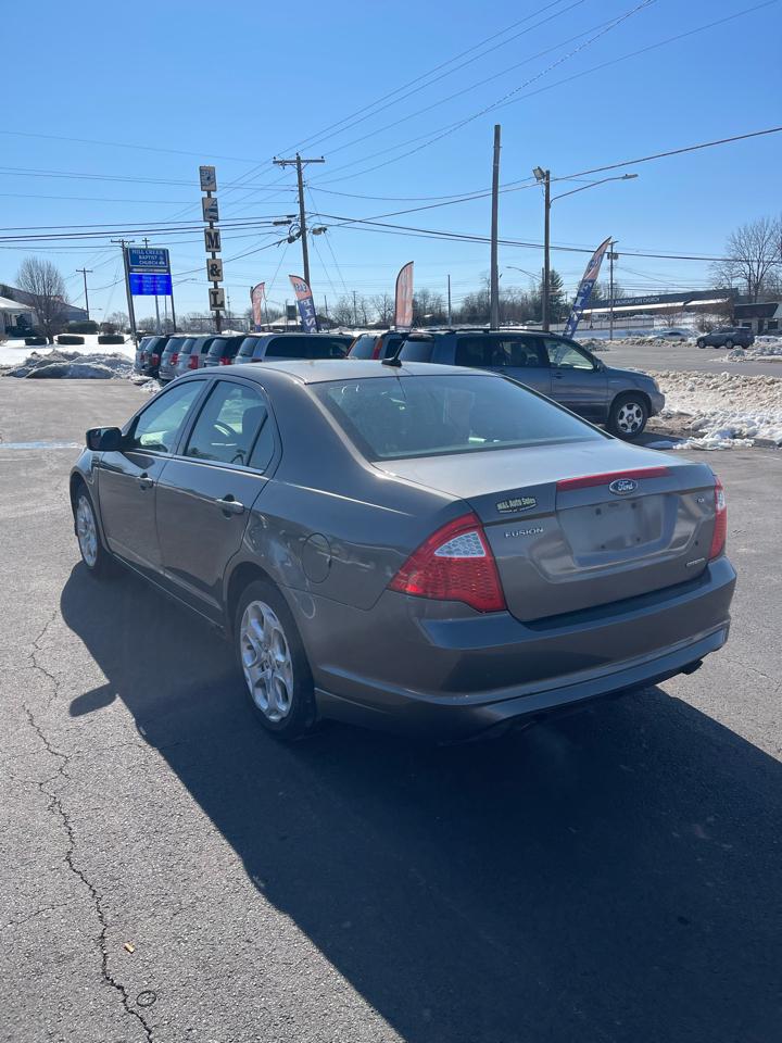 Ford Fusion 4dr Sdn SE FWD 2011