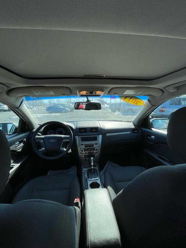 Ford Fusion 4dr Sdn SE FWD 2011