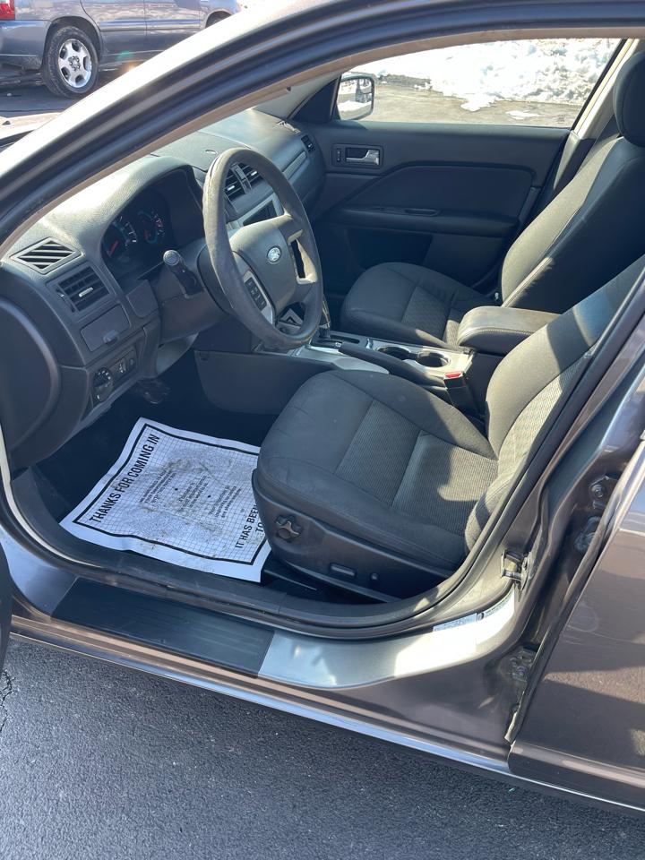Ford Fusion 4dr Sdn SE FWD 2011