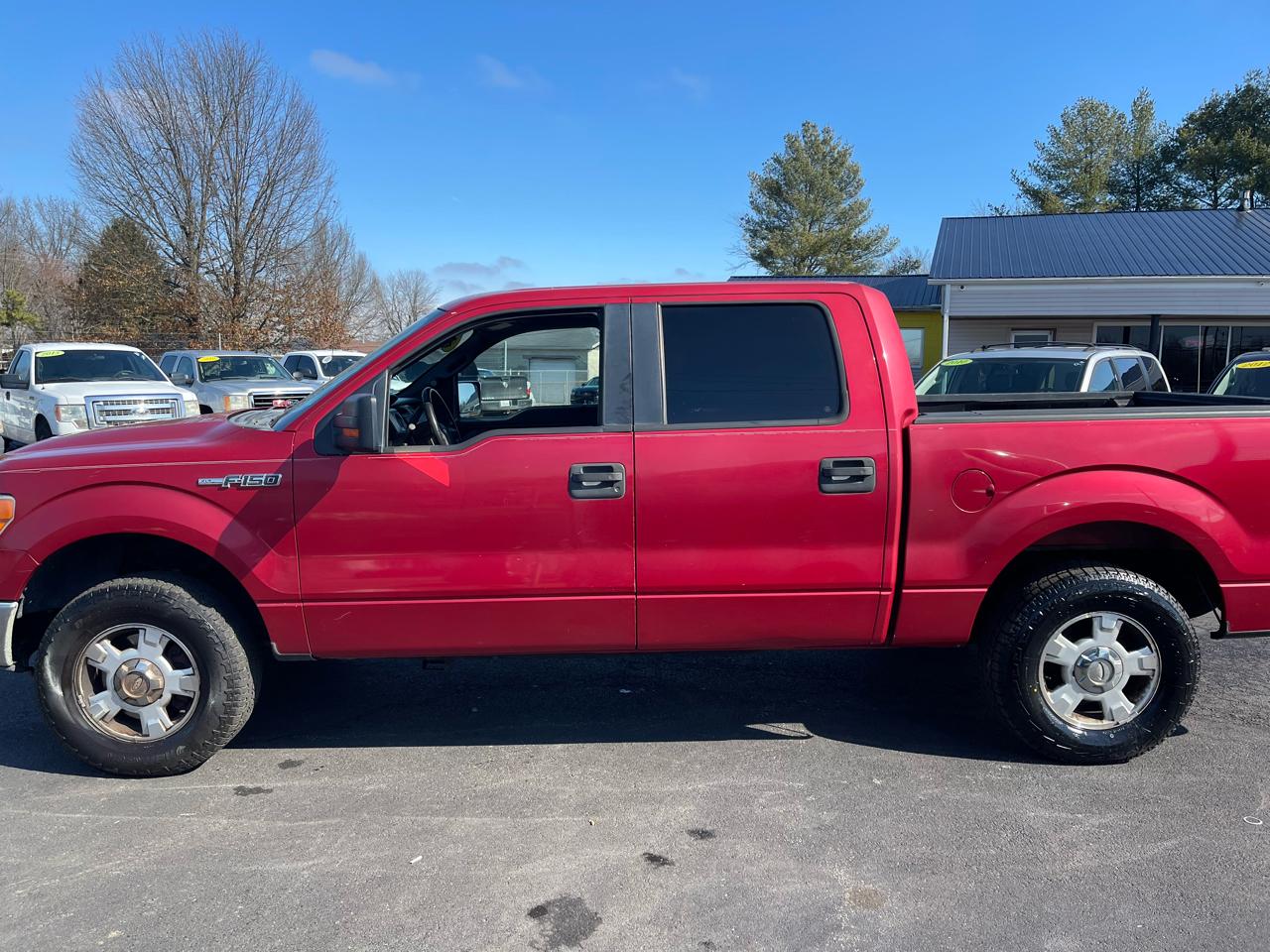 Ford F-150 2WD SuperCrew 145" XL 2012
