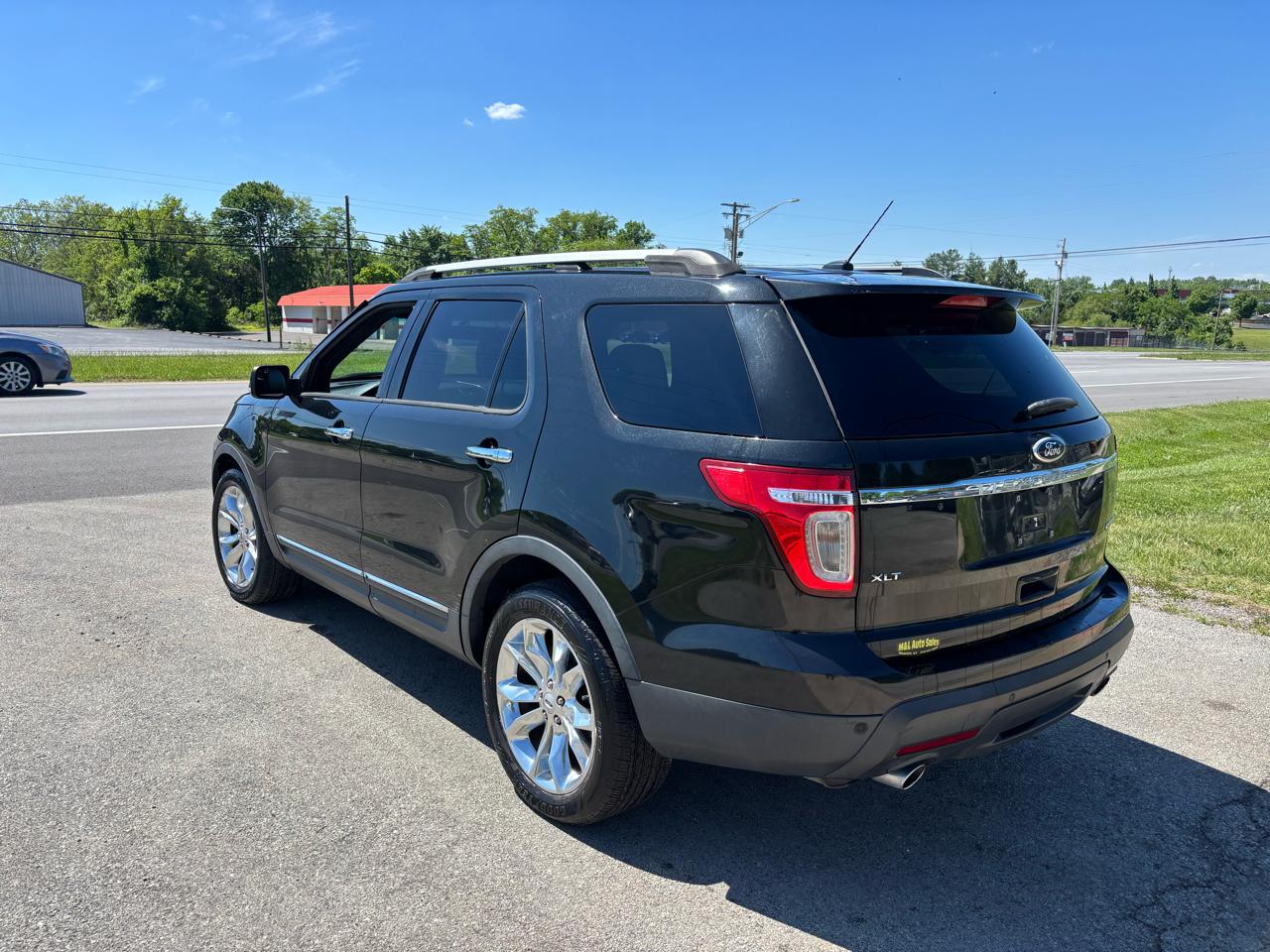 Ford Explorer FWD 4dr XLT 2015