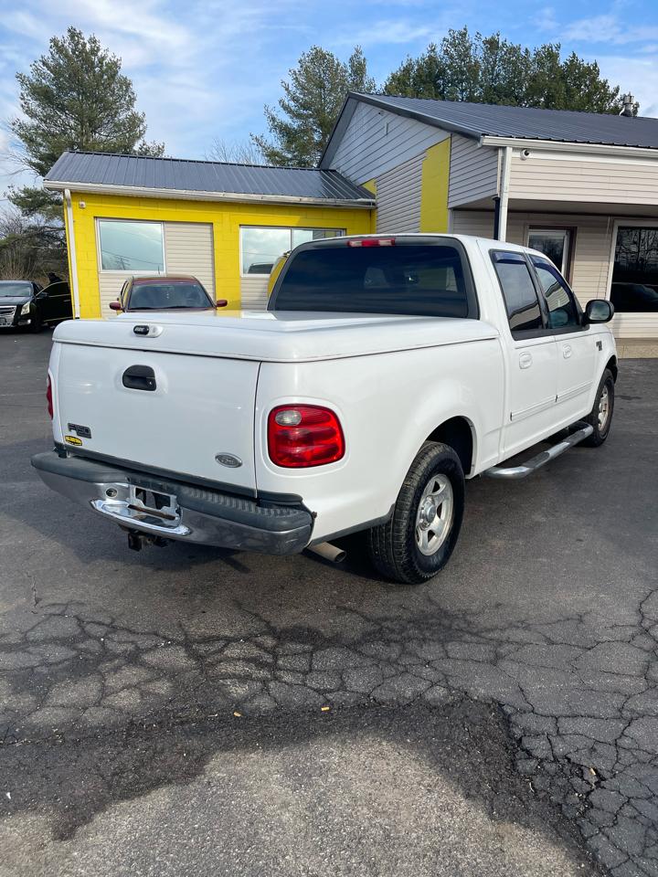 Ford F-150 SuperCrew 139" XLT 2003