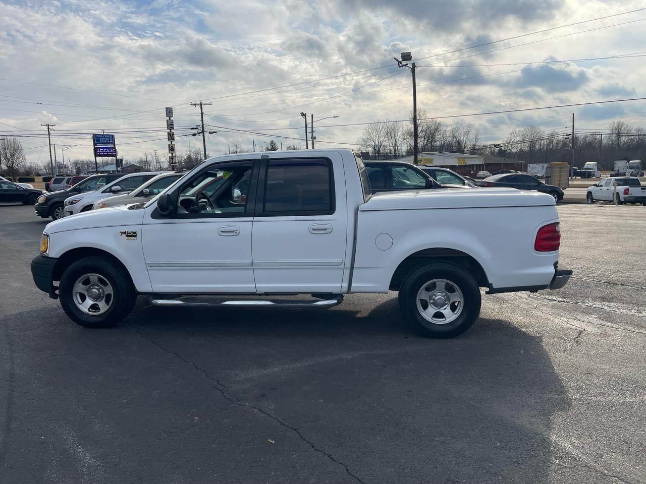 Ford F-150 SuperCrew 139" XLT 2003