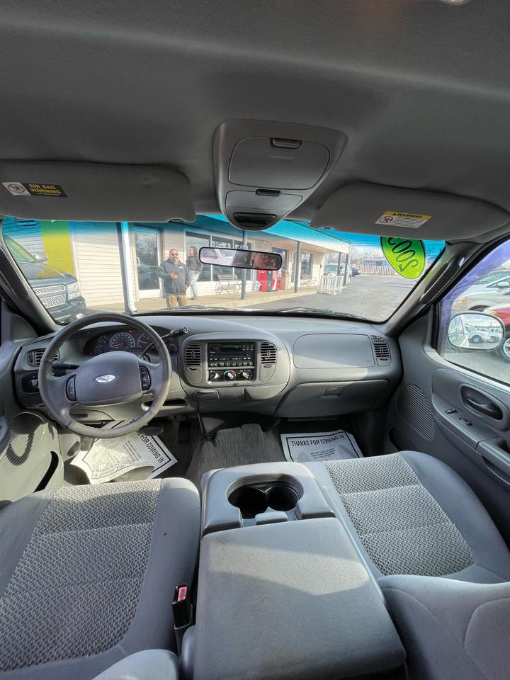 Ford F-150 SuperCrew 139" XLT 2003