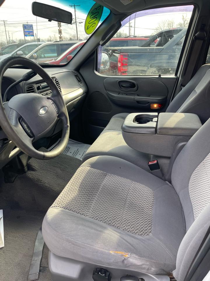 Ford F-150 SuperCrew 139" XLT 2003