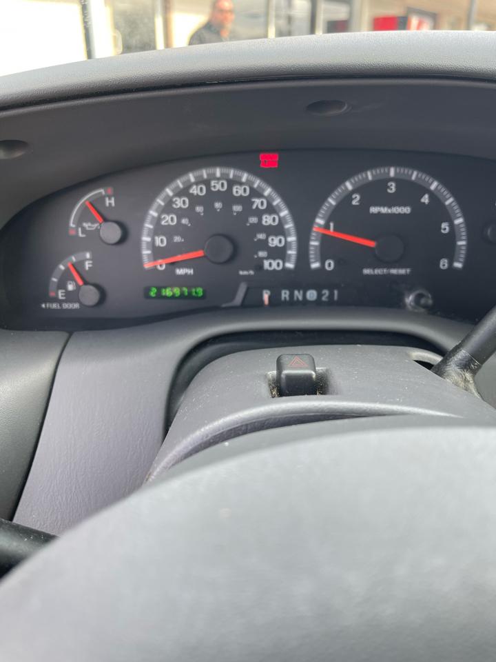 Ford F-150 SuperCrew 139" XLT 2003