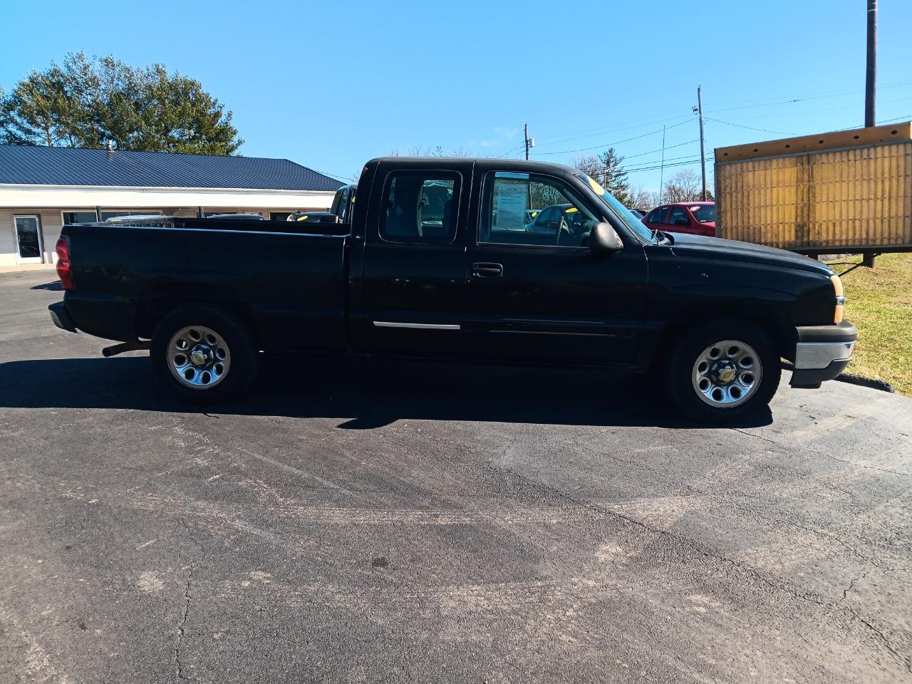 Chevrolet Silverado 1500 Ext Cab 143.5" WB 2005