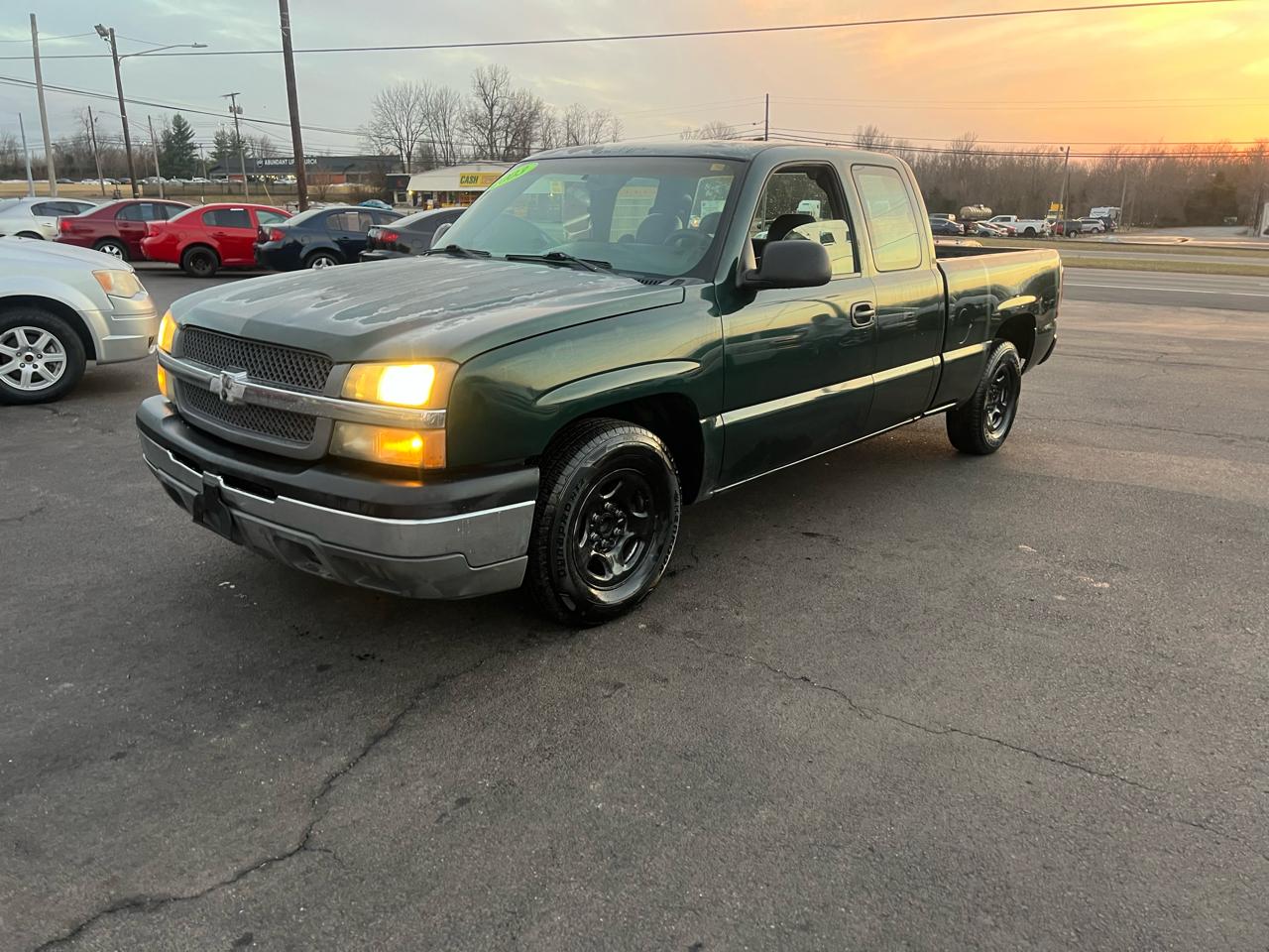 2003 Chevrolet Silverado 1500 Ext Cab 143.5" WB Work Truck