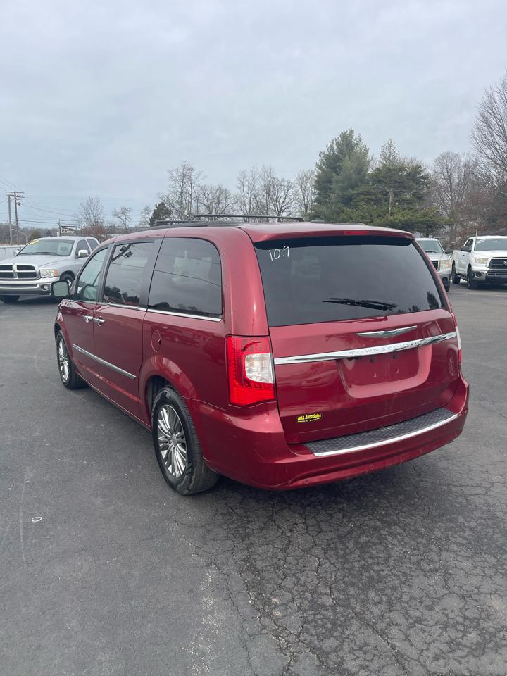 Chrysler Town & Country 4dr Wgn Touring-L 2013