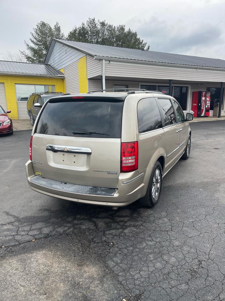 Chrysler Town & Country 4dr Wgn Limited 2009