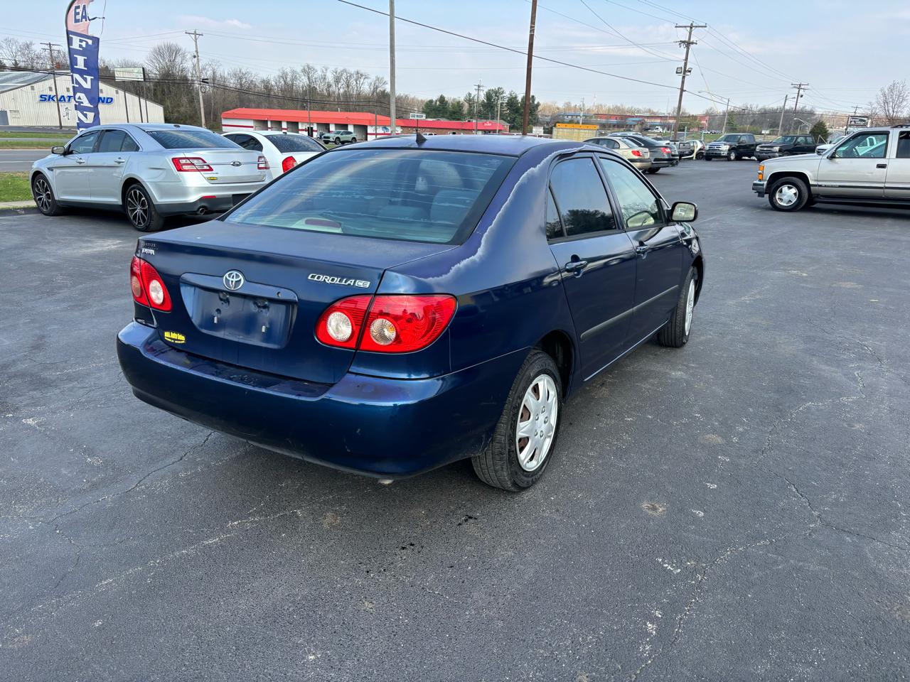 Toyota Corolla 4dr Sdn Man CE (Natl) 2008