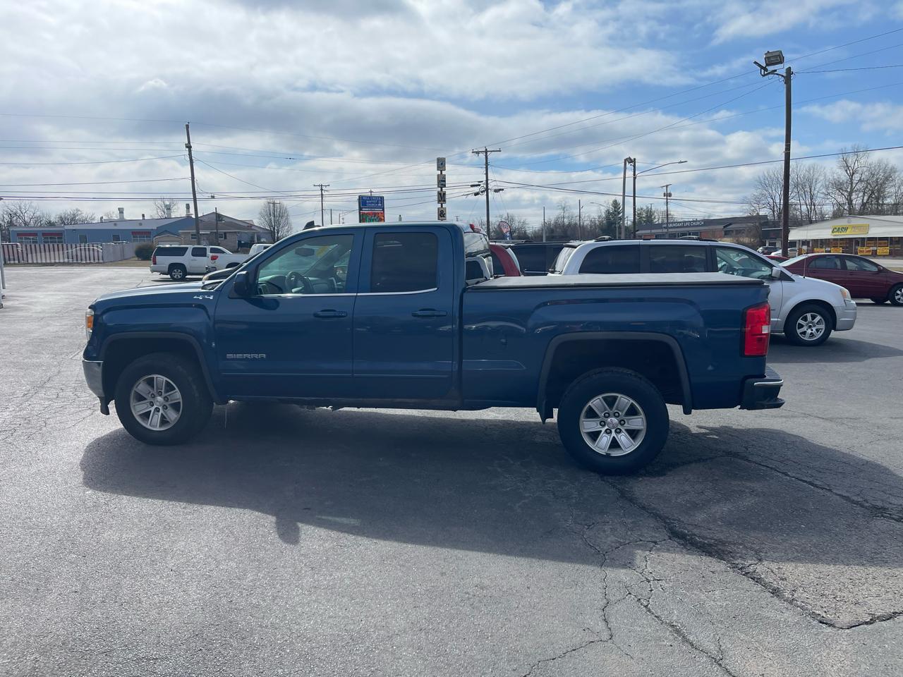GMC Sierra 1500 4WD Double Cab 143.5" SLE 2015