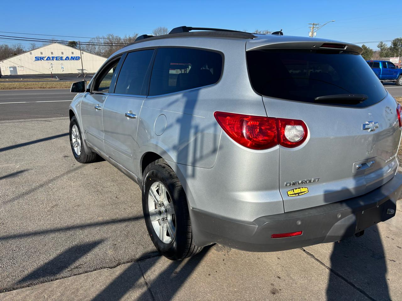 Chevrolet Traverse AWD 4dr LT w/1LT 2009