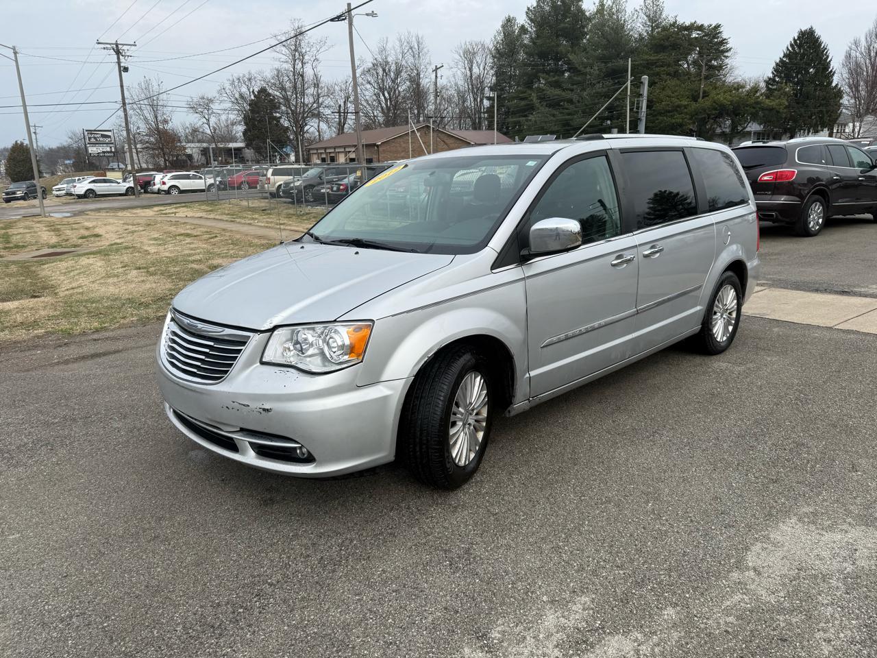 Chrysler Town & Country 4dr Wgn Limited 2012