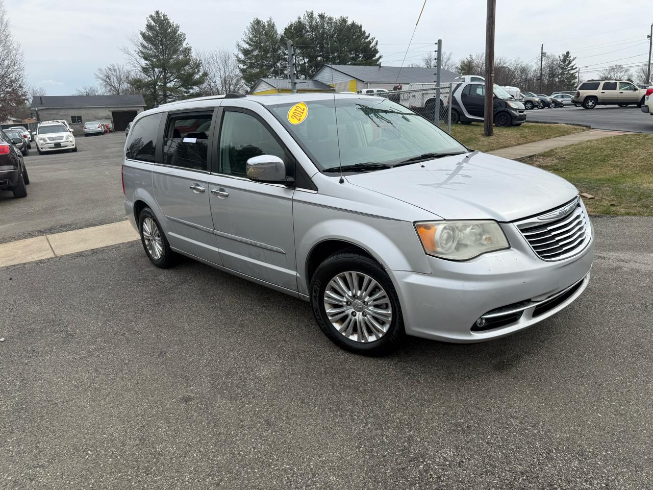 Chrysler Town & Country 4dr Wgn Limited 2012