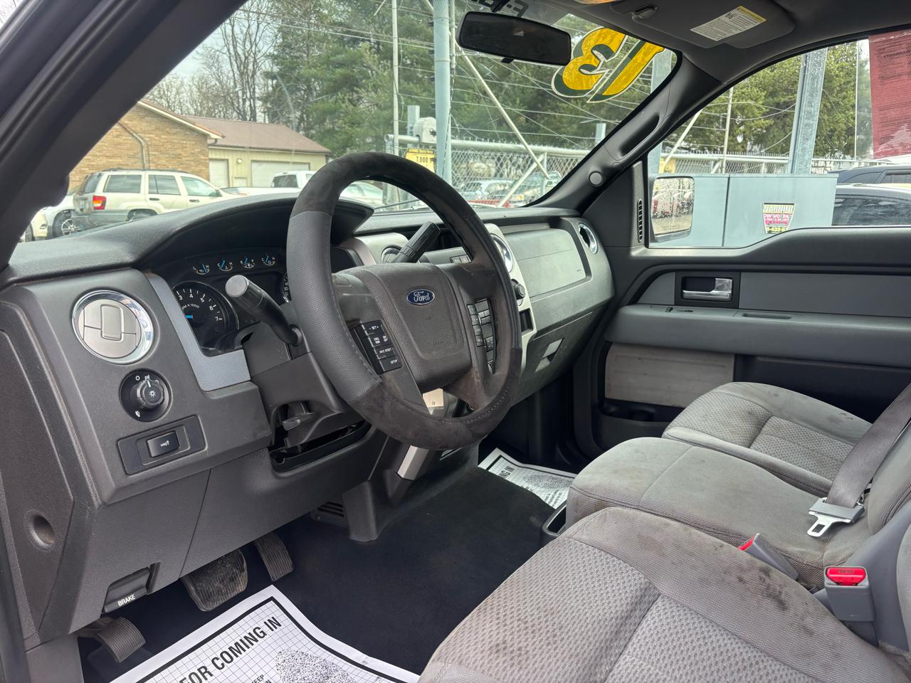 Ford F-150 2WD SuperCab 145" XL 2013