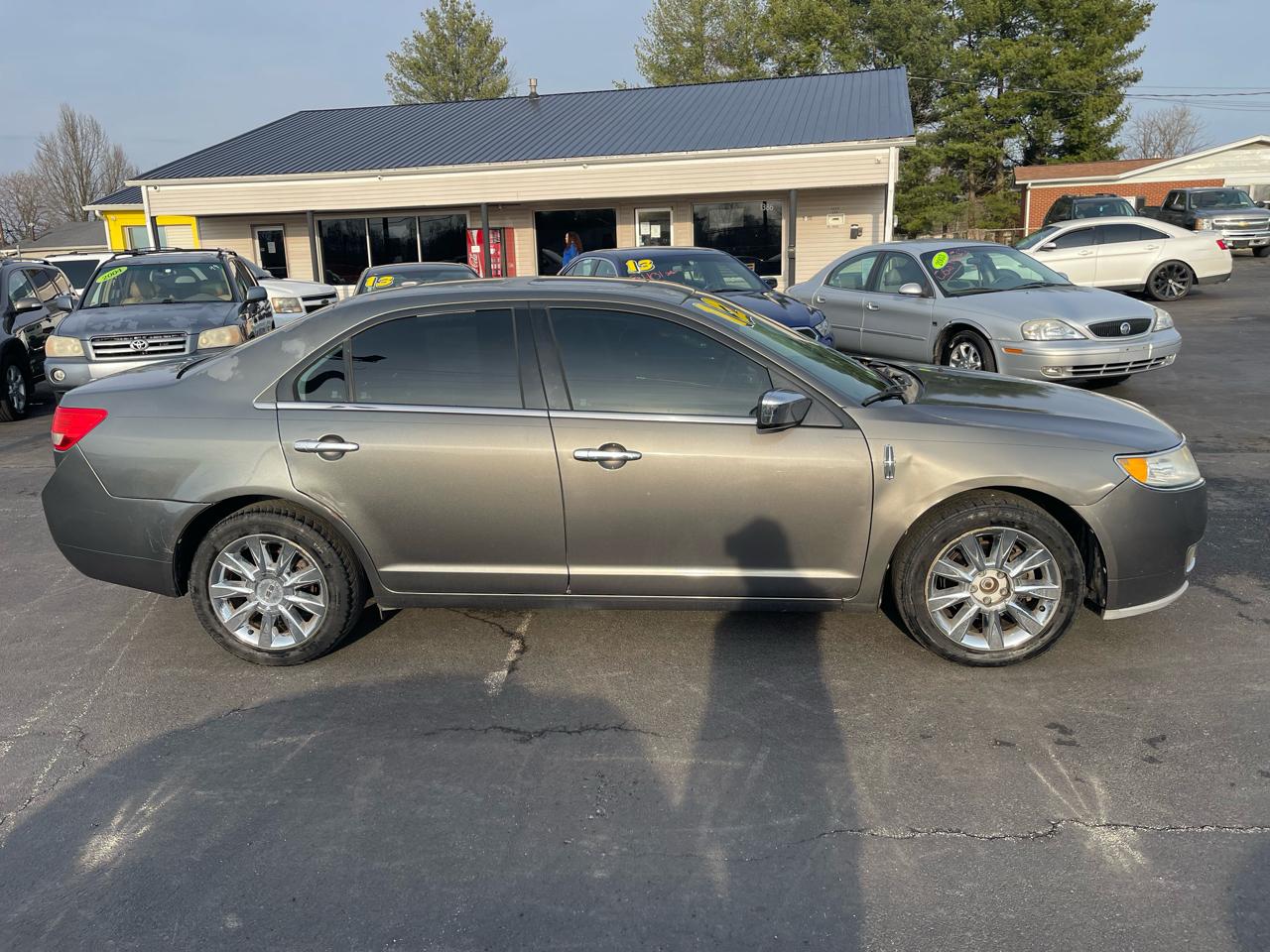 Lincoln MKZ 4dr Sdn FWD 2012