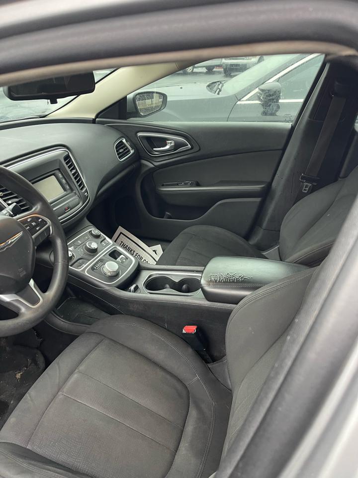 Chrysler 200 4dr Sdn Limited FWD 2015