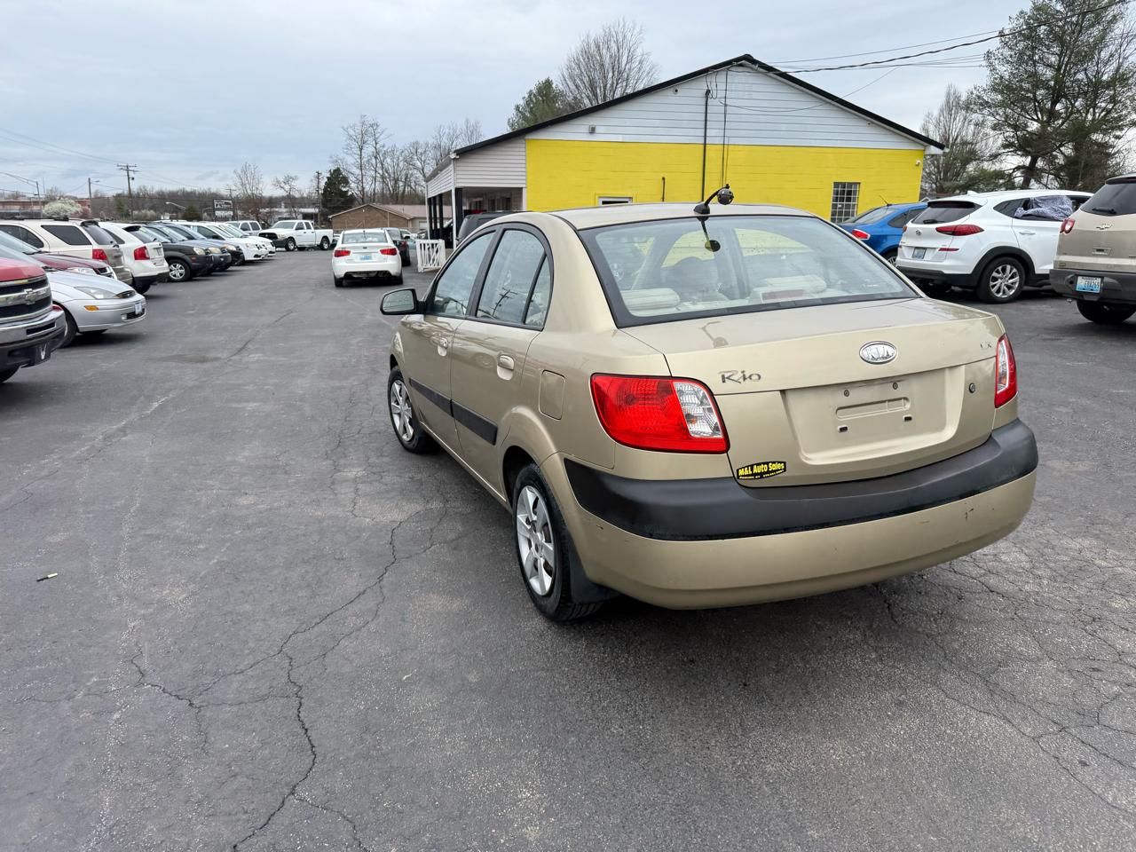 Kia Rio 4dr Sdn Auto LX 2007