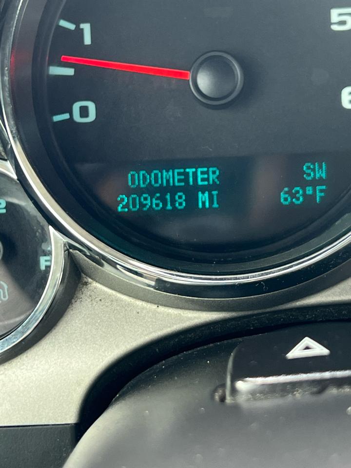 Chevrolet Silverado 1500 2WD Crew Cab 143.5" LT 2011