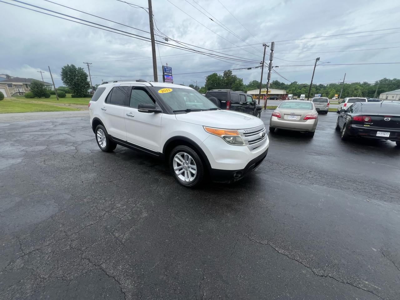 Ford Explorer FWD 4dr XLT 2013